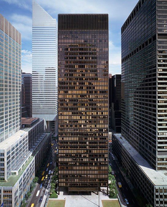 ساختمان سیگرام نیو یورک اثر میس وان در روه