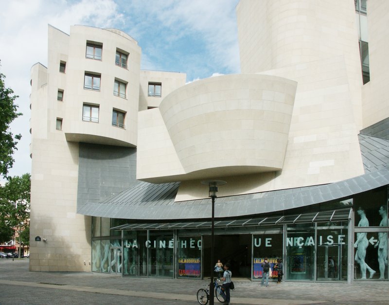 مرکز آمریکایی در پاریس - اثر فرانک گهری