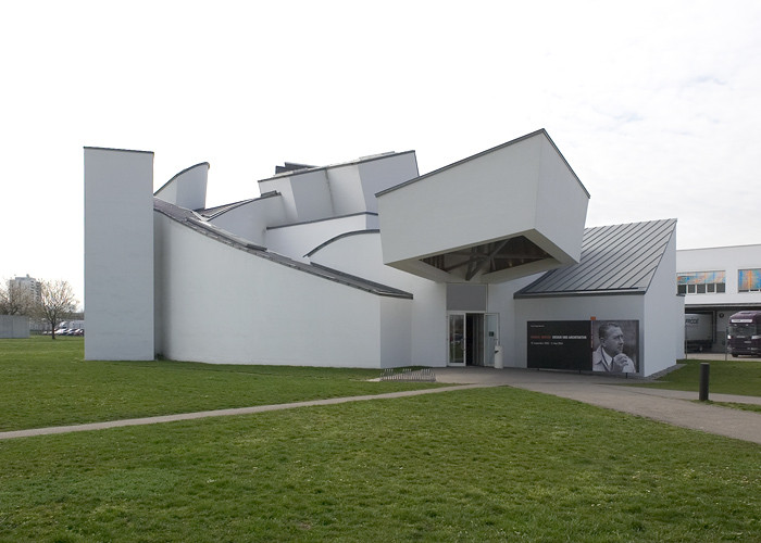 موزه بین المللی ویترا در ویلم راین آلمان - اثر فرانک گهری