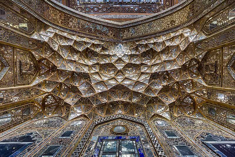کاخ چهل ستون - شیوه اصفهانی